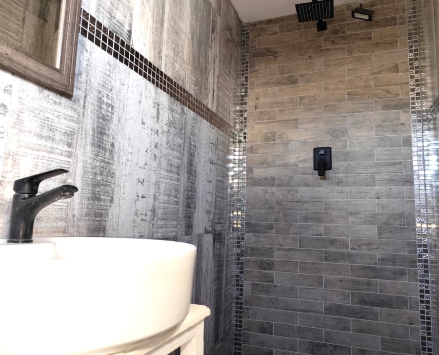 2 Bedroom Property for Sale in Victoria Park Western Cape